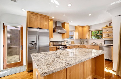 Sherman Oaks House | Charming 2BR.2BA Spanish Style House Great Location Free Parking
