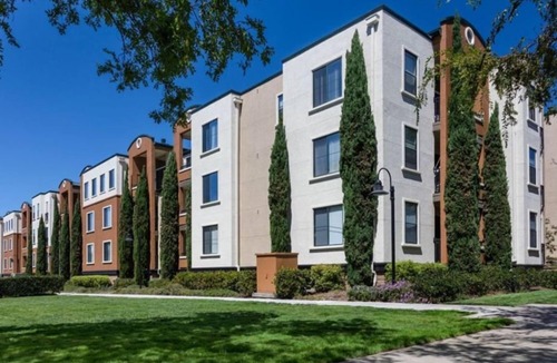 East San Mateo Condo | Charming 2BR Stay at Bridgepointe with Pool