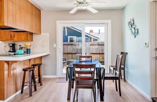 Morro Bay House | Charming Beachside Bungalow w/Light & Airy D'cor - 300 Yards to Beach