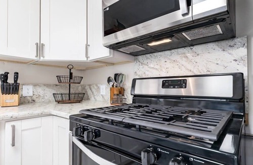 Capitola House | Charming Dog-Friendly Cottage Near Beach