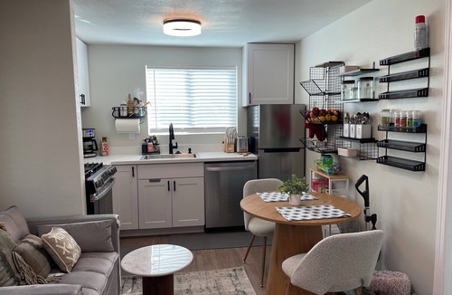 Pacific Grove House | Charming Duplex One Bedroom in Pacific Grove