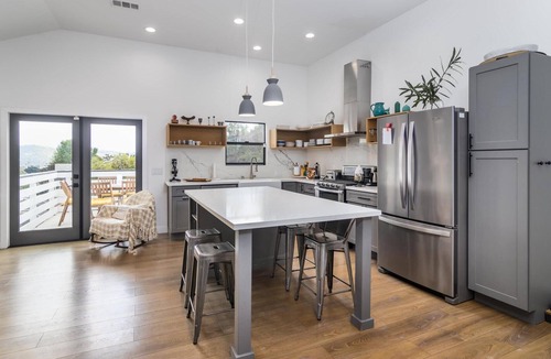 Eagle Rock House | Charming Flora-Filled Home in Highland Park