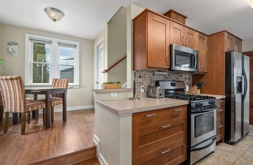 South Park Apartment | Charming Junipera One Bdrm in great location! (B)