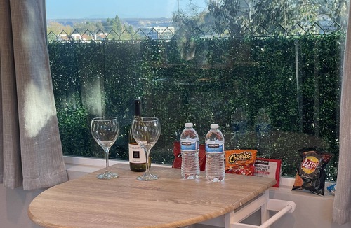 Del Mar Heights Apartment | Charming Peaceful Coastal Seaside Del Mar Studio/Minutes from Beach
