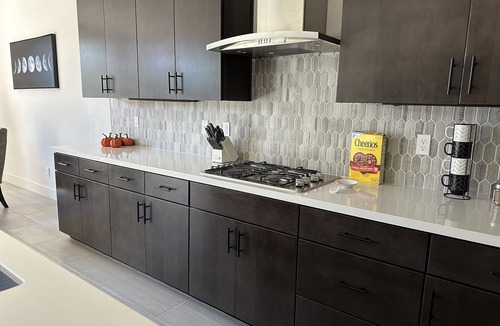 Lodi House | Cheerful & cozy 4 bedroom and 3.5 bath home.