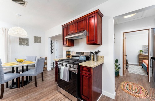Inglewood House | Chic Bungalow Steps from SoFi, Kia Forum, & LAX