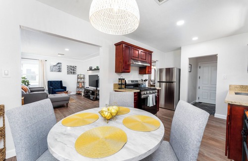Inglewood House | Chic Bungalow Steps from SoFi, Kia Forum, & LAX