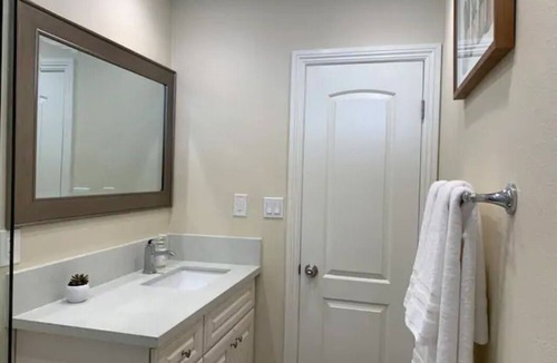 Westminster House | Chic Master Bdrm w/ Private Bath and Entry