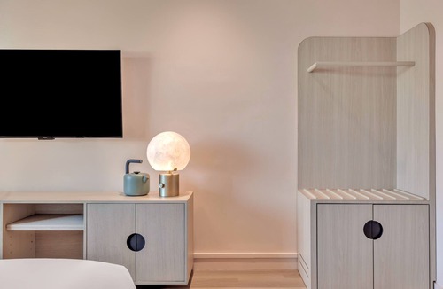 East Village Hotel | City Center Hotel by Kasa
