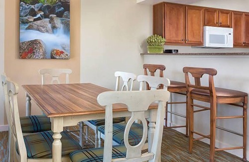 Round Hill Village Condo | Club Wyndham South Shore, 3 bedroom Deluxe condo