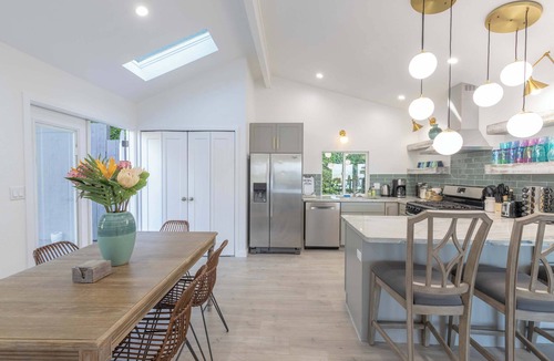 Pedro Point House | Coastal Charm - Oceanview Stay in Pacifica Near SF