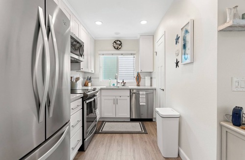 Dana Point Condo | Coastal Escape Steps to Beach, Fireplace - SUNSET HAVEN