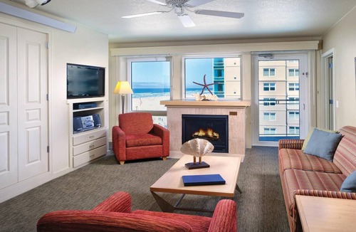 Seaside Gilbert District Resort | Coastal Oregon Escape with Beach Access & Spacious 2BR Family Suite