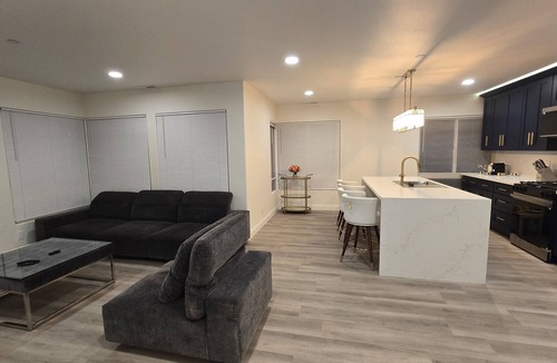 Pacific Grove Condo | Coastal Retreat. Ocean View. Walk to Beach & Dine.