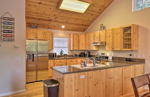 Cold Springs Cottage | Cold Springs Mountain Cabin: Hot Tub & Generator