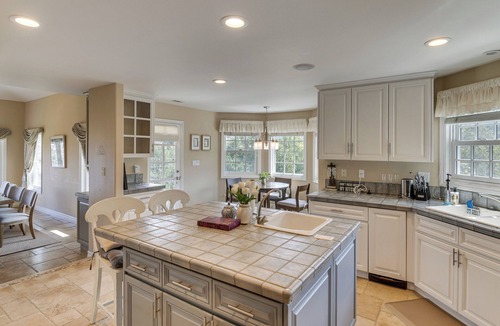 Simi Valley House | Combined Retreat w/Epic Views in Simi Valley!