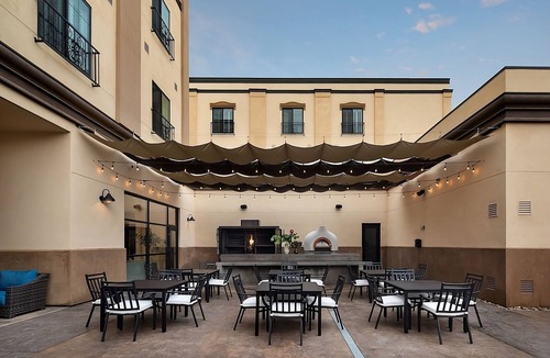 Winters Hotel | Come Create Memories w/Fun-filled Adventures at this Paradise! Pet-friendly!