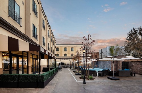 Winters Hotel | Come Create Memories w/Fun-filled Adventures at this Paradise! Pet-friendly!