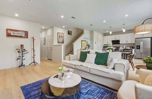 Westmont House | Comfortable Stay/Downtown Pomona Near 60 71 FWY