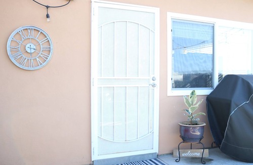 Allied Gardens House | Comfy, cozy updated guest home with private outdoor patio and canyon views