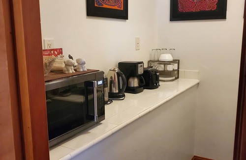 Lakewood Village Apartment | Comfy, homey studio with private entrance and snack-prep area