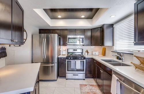 San Clemente Condo | Contemporary Coastal Retreat with Private Patio