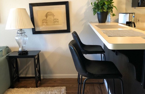 Corona Heights Apartment | Contemporary, smart, secure home with City views
