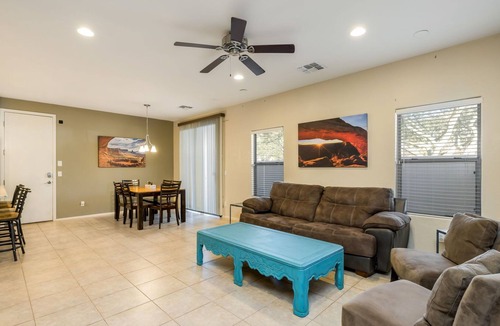 Superstition Springs House | Convenient Mesa location! 30+ day rental, pet friendly