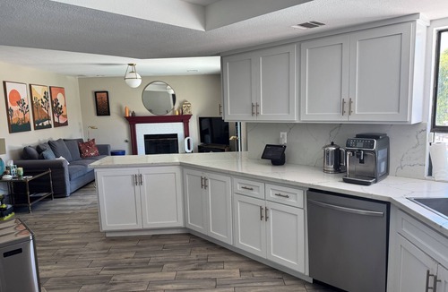 Cathedral City House | Cool 4-bedroom house with large pool and back garden for pets in Cathedral City