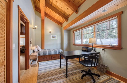 Alpine Meadows House | Copperleaf at Palisades Alpine 5 BR - Hot Tub - Ski Shuttle!