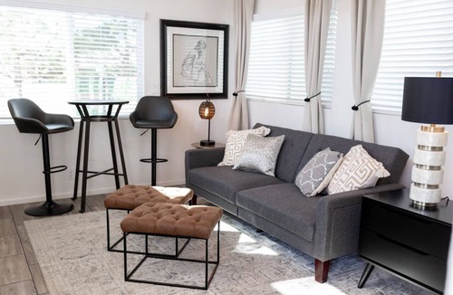 Old Southwest House | Cottage on Historic Grounds: Citrine