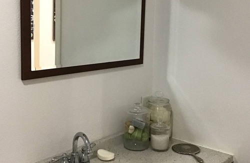 Agua Dulce Cottage | Country setting 5 mins from local wineries and trail heads