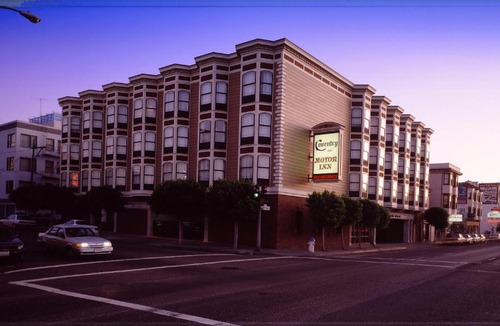 Cow Hollow Hotel | Coventry Motor Inn