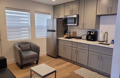 Silver Strand House | Cozy 1-Bed near Silver Strand Beach