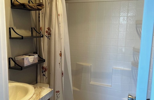 Grants Pass House | Cozy 1-bedroom mobile home in beautiful Grants Pass with AC. Great views/sunsets
