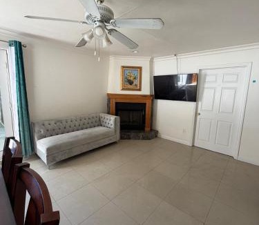 Hacienda Heights House | Cozy 1 Bedroom Prefect Home in East Los Angeles