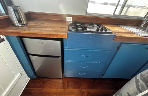 Sausalito Apartment | Cozy 1-bedroom Private Houseboat in lovely Sausalito with AC