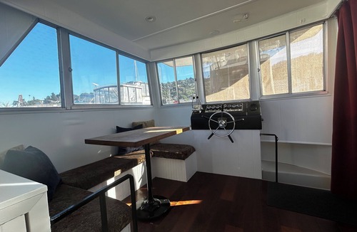 Sausalito Apartment | Cozy 1-bedroom Private Houseboat in lovely Sausalito with AC