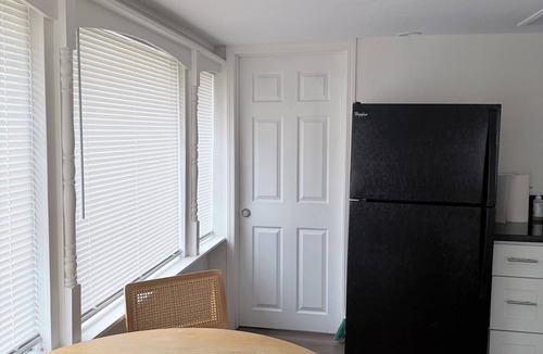 Willow Creek Apartment | Cozy 1 bedroom with kitchen & river views
