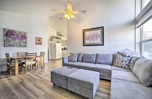 West University House | Cozy 2-bedroom house in Reno near UNR - Sleeps 7