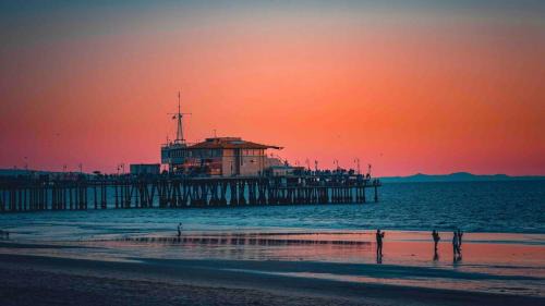 Sunset Park Apartment | Cozy beautiful home at the beach city