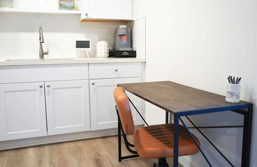 El Cajon House | Cozy Casa | White Sand Suite