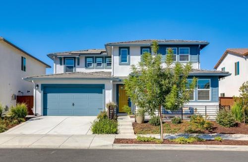 Woodland House | Cozy & Convenient Residential Duplex in Woodland