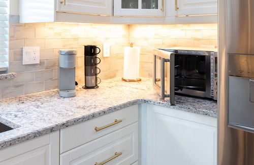 South San Jose House | Cozy Elegance Guest House in Silicon Valley 2bd, 1.5 bath