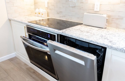 South San Jose House | Cozy Elegance Guest House in Silicon Valley 2bd, 1.5 bath