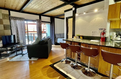 Tahoe Village Condo | Cozy Mountain Getaway, ,pool+spa, full kitchen, walk or easy shuttle to lift