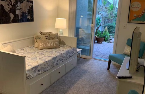 Oxnard Shores Condo | Cozy & Private - Walk to the Beach - Monthly & Weekly discounts
