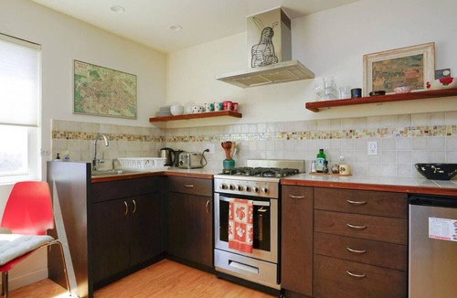 Redwood Heights Apartment | Cozy Renovated Bay View Apt in Oakland w/Parking