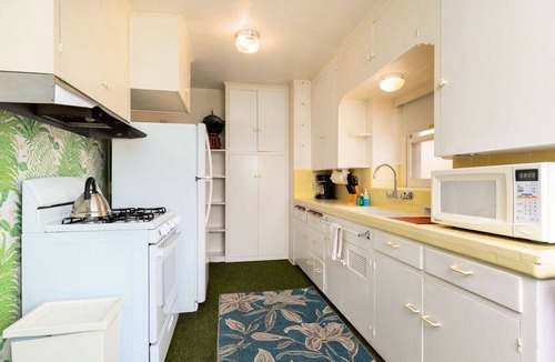 La Playa House | Cozy Retro Home with Bay & City Views