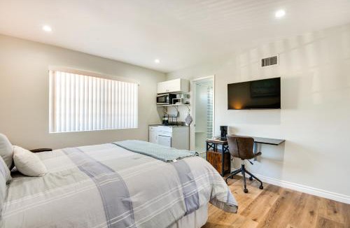 Simi Valley Apartment | Cozy Simi Valley Studio < 10 Mi to Hiking & Golf